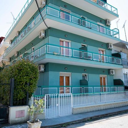 Amelies Apartments Paralía Zewnętrze zdjęcie